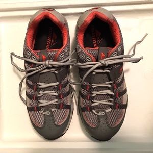 Monorail Mountain Masochist II women’s athletic shoe-7.5